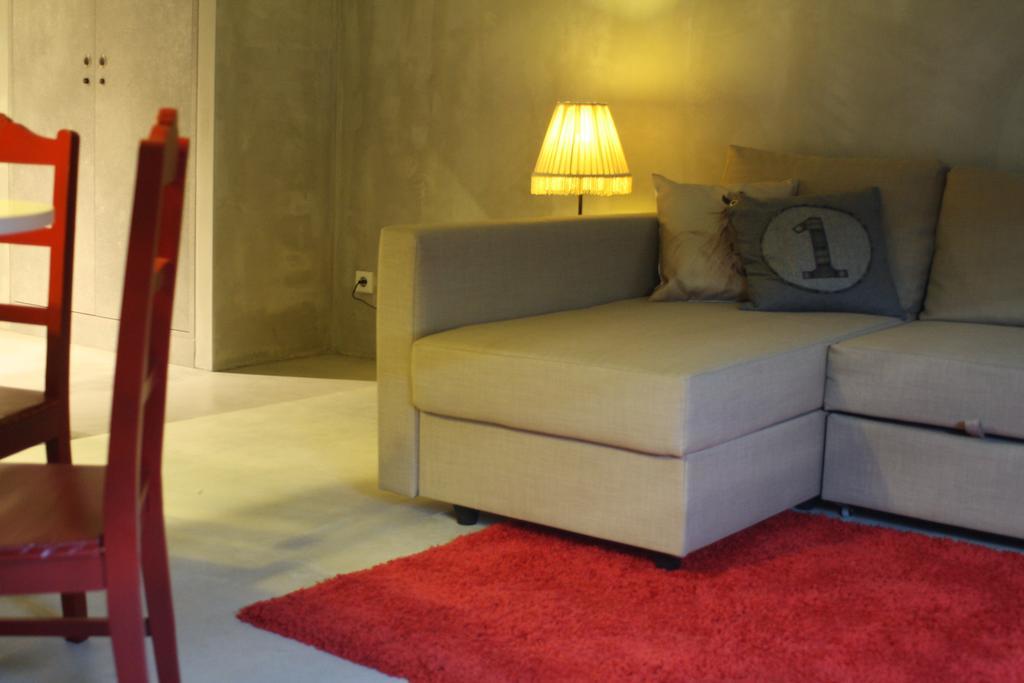 N1 Hostel Apartments And Suites Santarem Room photo