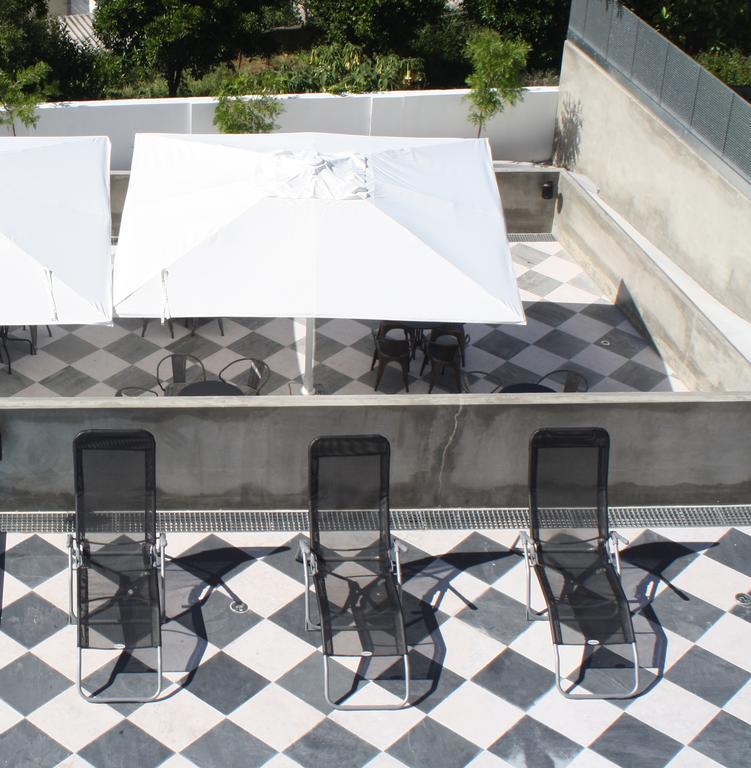N1 Hostel Apartments And Suites Santarem Exterior photo