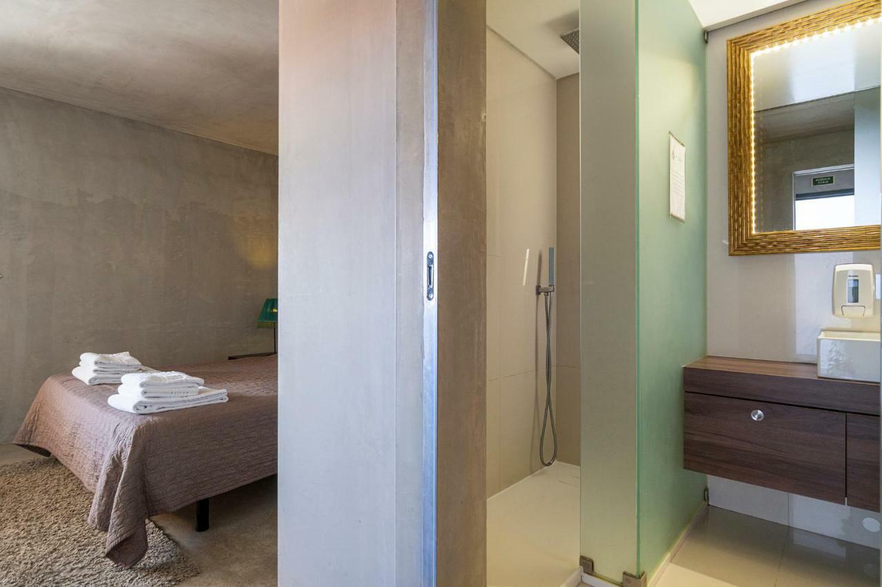 N1 Hostel Apartments And Suites Santarem Exterior photo